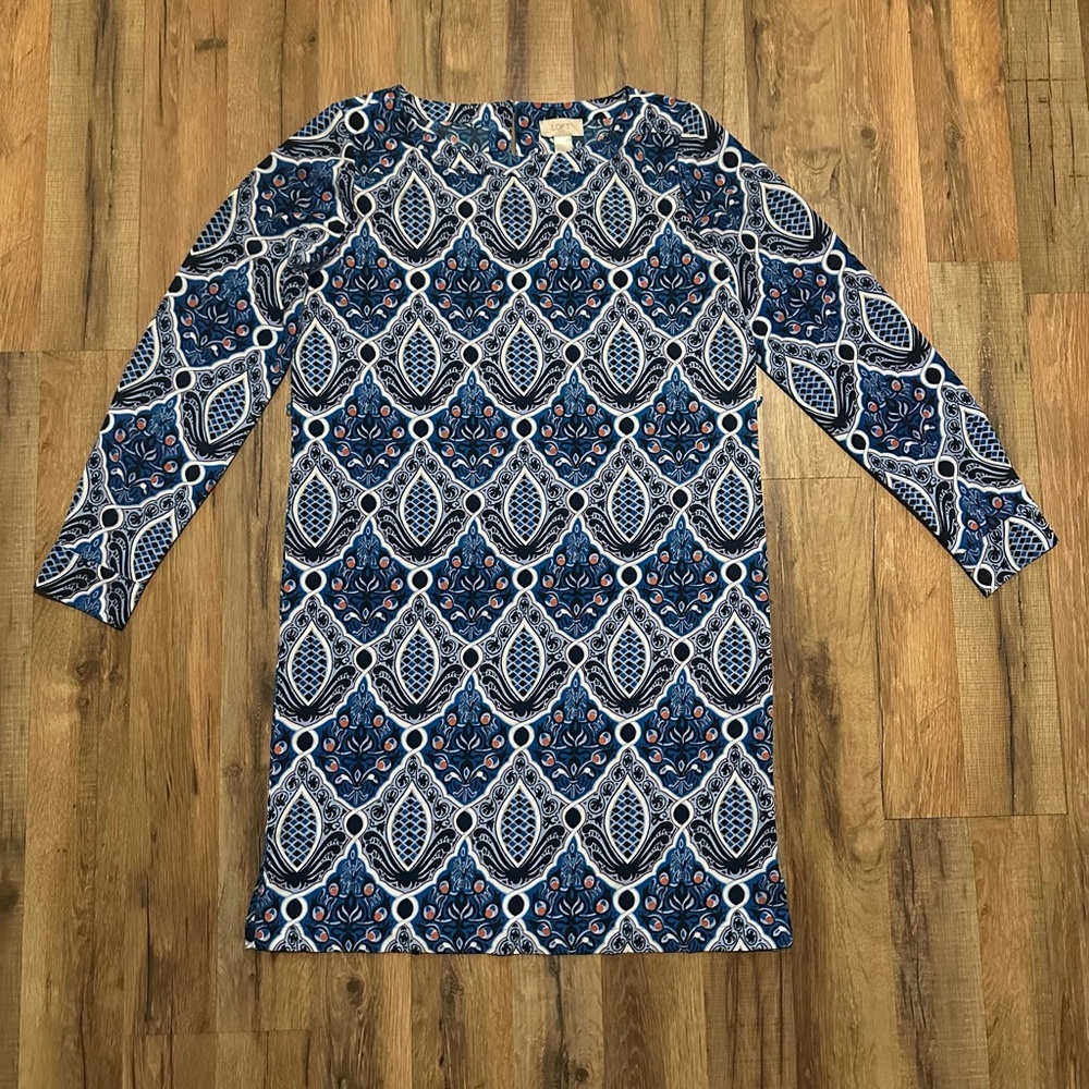 LOFT Blue and White Patterned Long Sleeve dress